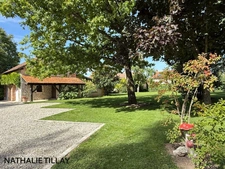 Property for sale, GIDY near Orleans, swimming pool and park