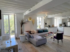 Property for sale, superb renovated mill bordering the river, east of Orleans, 4500 m² plot
