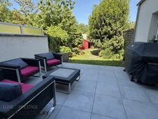 Orléans ,  à vendre, belle maison contemporaine,  design et parfait etat,  sous sol chauffé de 90 m², garage vélos et jardin