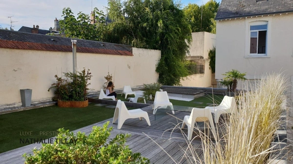 Orleans hyper centre, appartement loft à vendre, avec patio, terrasse  et salle de sport 
