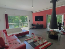 La chapelle St Mesmin, near Orleans, architect's house of 200 m² for sale, swimming pool, open view of the woods, land 1700 m²