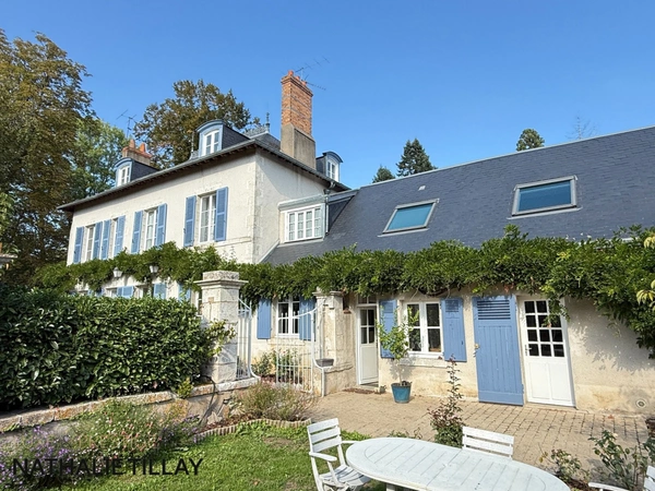 Saint-Jean-le-Blanc, proche Orleans, à vendre, maison de Maitre du XIXème de 423 m² habitables, avec piscine, parc arboré de 4 655 m²  