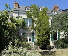 ORLEANS centre, maison bourgeoise a vendre, avec jardin et ascenseur, rare