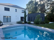 Maison à vendre COMBLEUX , maison d’architecte contemporaine avec jardin , piscine, à deux pas de la Loire 