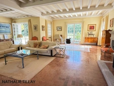 Sologne Plateau, country estate for sale: 33-hectare park, swimming pool, tennis court, typical Sologne biotope: woods, forest, meadows, ponds, small game hunting and fishing. Near Orleans. 