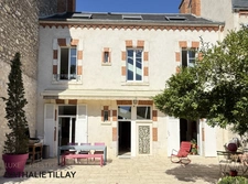 Orléans Dunois, maison bourgeoise à vendre, grand jardin et stationnements, parcelle 457 m²