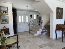 Saint Denis en val, near Orleans, contemporary house from 2005, landscaped garden and swimming pool   