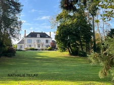 Propriété, OLIVET avendre, bord du Loiret, parc, piscine a debordement, garage a bateau.