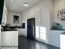Orléans ,  à vendre, belle maison contemporaine,  design et parfait etat,  sous sol chauffé de 90 m², garage vélos et jardin
