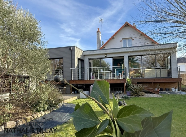 OLIVET Bourg, Maison de ville à vendre, 175 m² , parcelle 920 m², studio indépendant