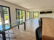  Orléans, St Marc, à vendre, élégante maison d' architecte a toit plat, de 345 m² habitable, Terrain de 873  m² 
