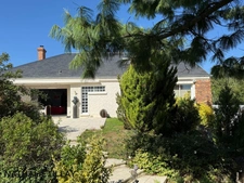 Saint pryvé st Mesmin, proche Orléans, maison d'architecte de 284 m² à vendre, avec piscine, Terrain de 1 700 m² 