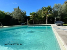 Saint Denis en val, near Orleans, contemporary house from 2005, landscaped garden and swimming pool   