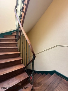 ORLEANS Dunois,  appartement bourgeois T5 a vendre, grand garage, cave, petite copropriéte, cour commune, exclusivité.