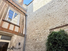 Orleans recouvrance, appartement duplex avec terrasse, 2 chambres, Cave.  