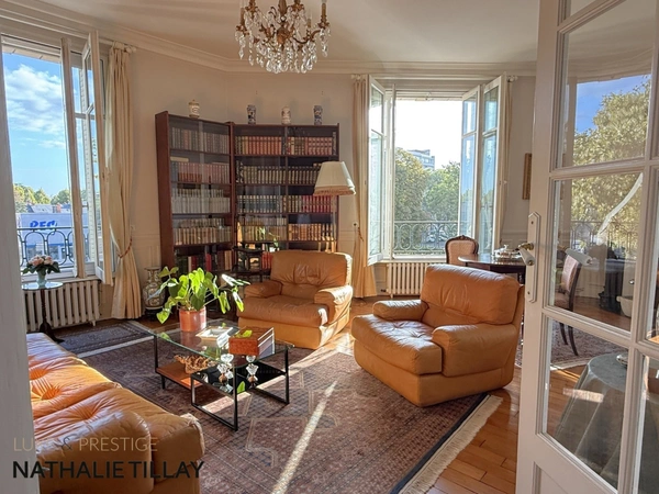 Orleans Centre Mairie, appartement bourgeois 142 m² à vendre , petite copropriete hotel particulier
