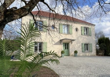 SAINT JEAN DE BRAYE, bordering Boigny, NEAR ORLEANS, for sale: house of 309 m², landscaped garden, swimming pool, pool house, plot of 2,748 m²