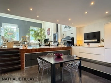 Orleans hyper centre, appartement loft à vendre. Patio interieur. Terrasse a ciel ouvert , salle de sport , garage. Unique.