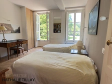 Chateau , propriete à St Jean de Braye, à vendre, Orléans est, parc et dependances.
