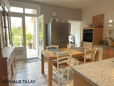 Orlean Dunois , maison à vendre avec porche, garage et jardin
