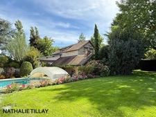 Property for sale, GIDY near Orleans, swimming pool and park