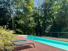 La chapelle St Mesmin, proche Orleans, maison d arrchitecte de 200 m² à vendre, piscine, vue dégagée sur les bois, terrain 1700 m²