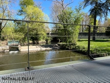 Property for sale, superb renovated mill bordering the river, east of Orleans, 4500 m² plot