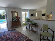 Saint Denis en val, near Orleans, contemporary house from 2005, landscaped garden and swimming pool   