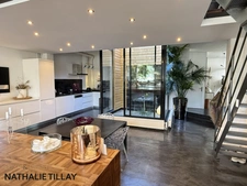 Orleans hyper centre, appartement loft à vendre. Patio interieur. Terrasse a ciel ouvert , salle de sport , garage. Unique.