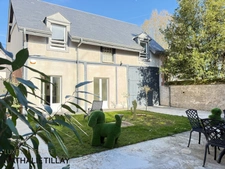Olivet bourg , a vendre , Maison bourgeoise et dépendance aménagée ,  cour intérieure et jardin  