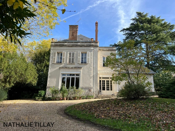  OLIVET , bord du Loiret, maison de Maître à vendre 418 m² habitables , parc arboré et paysagé de 4337 M²