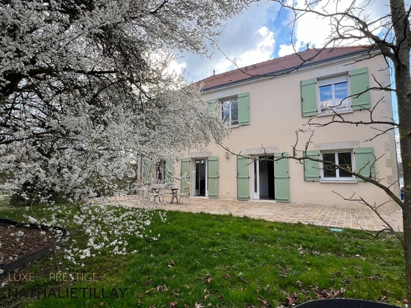 SAINT JEAN DE BRAYE, limite Boigny, PROCHE ORLEANS, à vendre maison de 309 m², jardin paysager, piscine, pool house, parcelle 2 748 m²