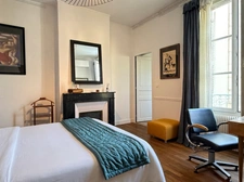 Orléans Dunois, Maison à vendre, belles prestations, 4 chambres suites. Jardin et stationnement. 