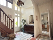 Orlean Dunois , maison à vendre avec porche, garage et jardin