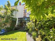 Orléans Dunois, Maison à vendre, belles prestations, 4 chambres suites. Jardin et stationnement. 