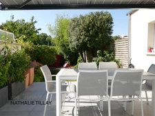 Orléans ,  à vendre, belle maison contemporaine,  design et parfait etat,  sous sol chauffé de 90 m², garage vélos et jardin