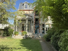 Maison bourgeoise à vendre 10 pièces ORLEANS (45)