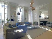 Orleans city center, sumptuous 175 m² apartment for sale, in a private mansion.