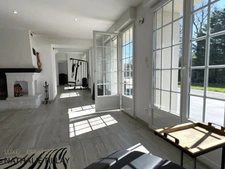 Property for sale, superb renovated mill bordering the river, east of Orleans, 4500 m² plot