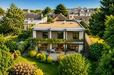  Orléans, St Marc, à vendre, élégante maison d' architecte a toit plat, de 345 m² habitable, Terrain de 873  m² 