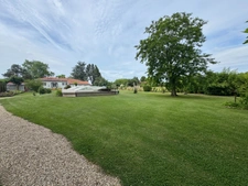 Maison familiale 141 m² avec piscine – 3 chambres + bureau – Garage 