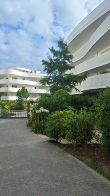 Appartement T2 meublé de standing avec terrasse et parking – Bayonne (64)
