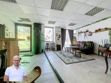 Immeuble de rapport en hyper-centre d'Aoste (38490) – Local commercial loué + T3 libre + Combles aménageables