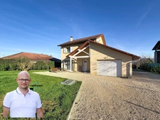 Maison à vendre 5 pièces SAINT JEAN D'AVELANNE (38) sur 950m2 de terrain clos. 