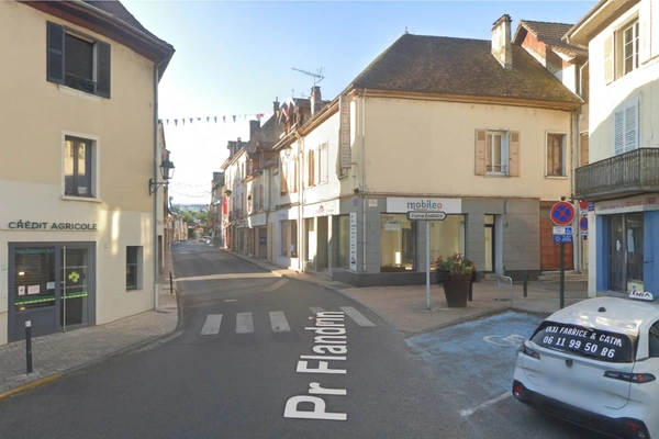 Immeuble à vendre LE PONT DE BEAUVOISIN (38)
