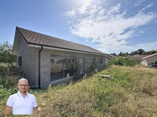 Dpt Isère (38), à vendre LES ABRETS maison P5 de 105,7 m²  - Plain pied A TERMINER. 