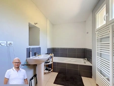Maison 3 chambres – Jumelée par le garage – Terrain d'environ 450 m² – Saint-Genix-les-Villages