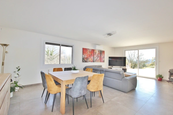 A 10min de CHAMBERY sur NOVALAISE Villa d’architecte 7 pièces de 220 m² plus T2 indépendant 50 m² sur plus de 1700m2– Idéal pour revenu locatif, activité professionnelle ou l'accueil de votre famille