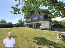 AOSTE, Maison 6 pièces sur plus de 1100m2 de terrain. 