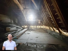 Immeuble de rapport en hyper-centre d'Aoste (38490) – Local commercial loué + T3 libre + Combles aménageables